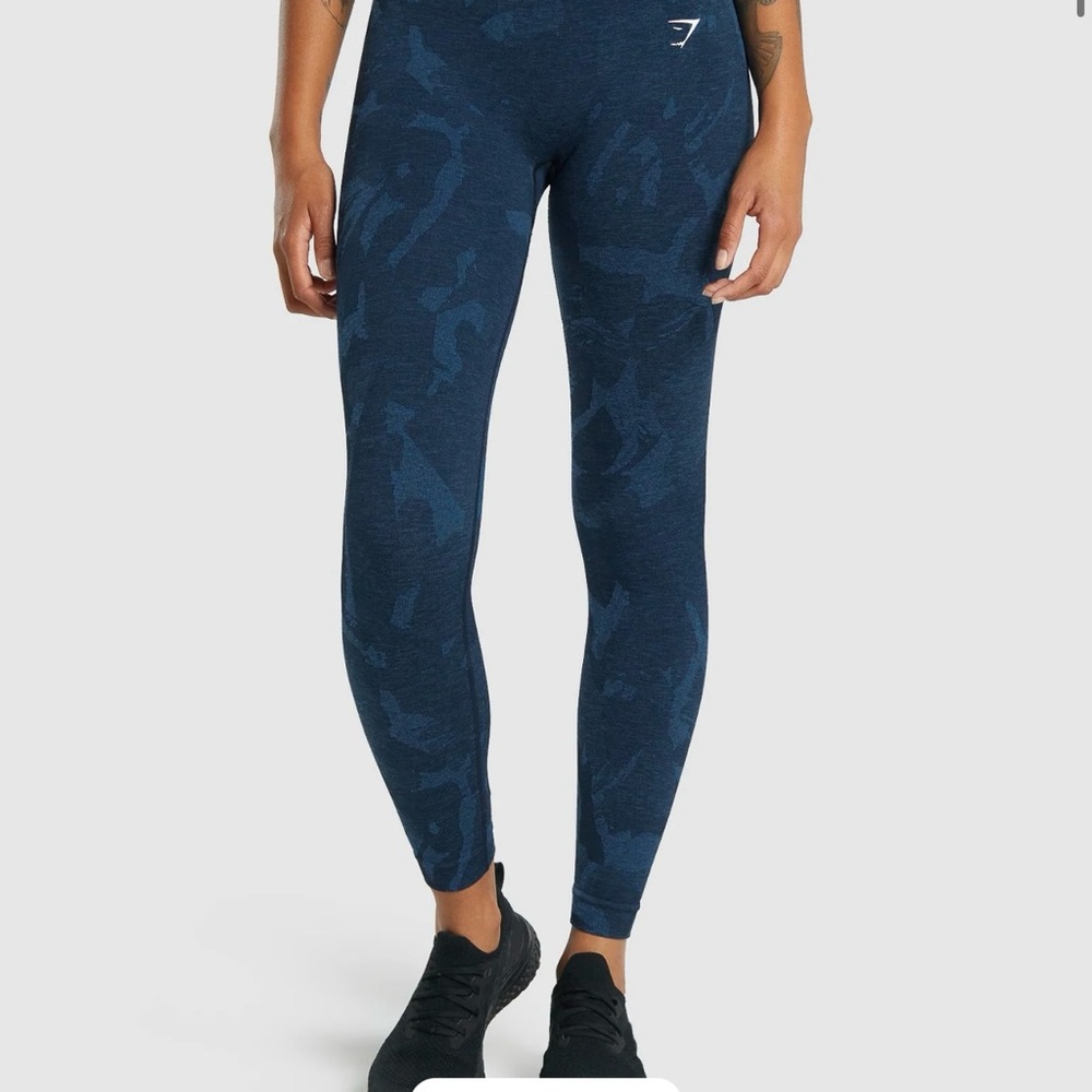 Gymshark Women's Navy Patterned Leggings